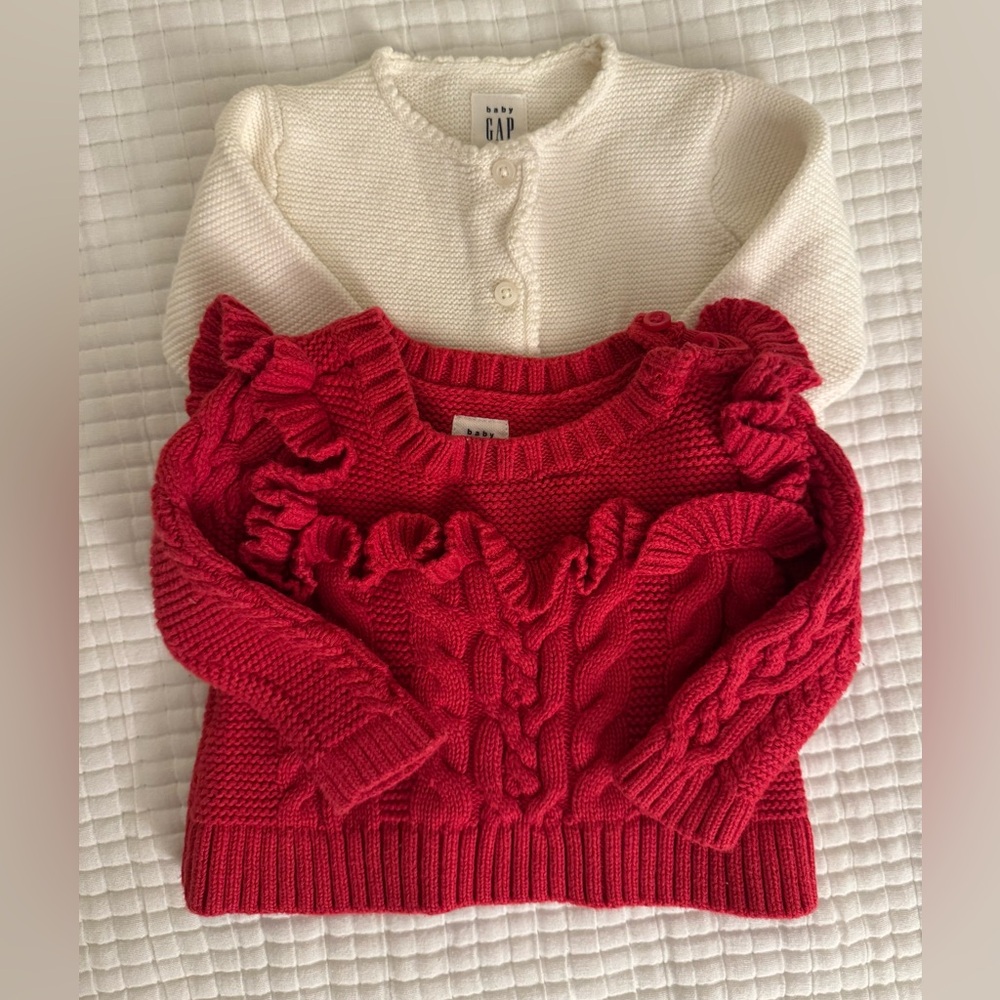 EUC Baby Gap Bundle of Knit Sweaters size 0-3 mo